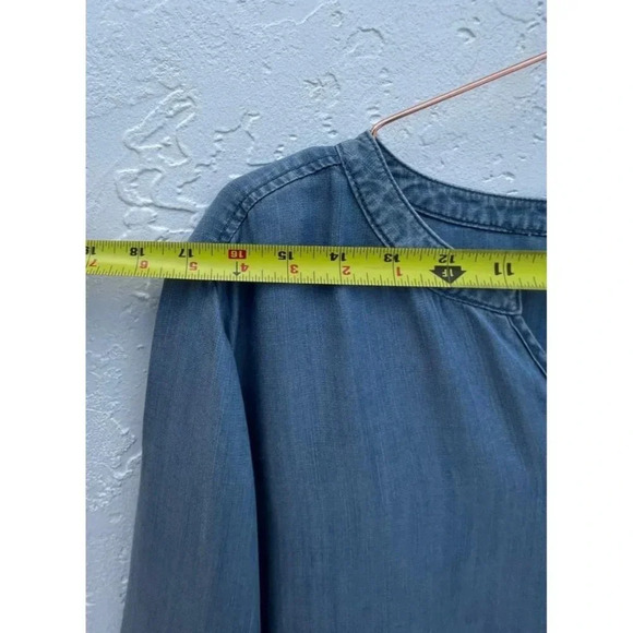 Chicos Womens Long Sleeve High Low Asymmetrical Denim Blue Top Sz 3 - Picture 8 of 11